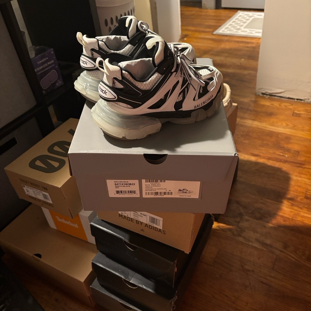 Balenciaga sneakers Black and White